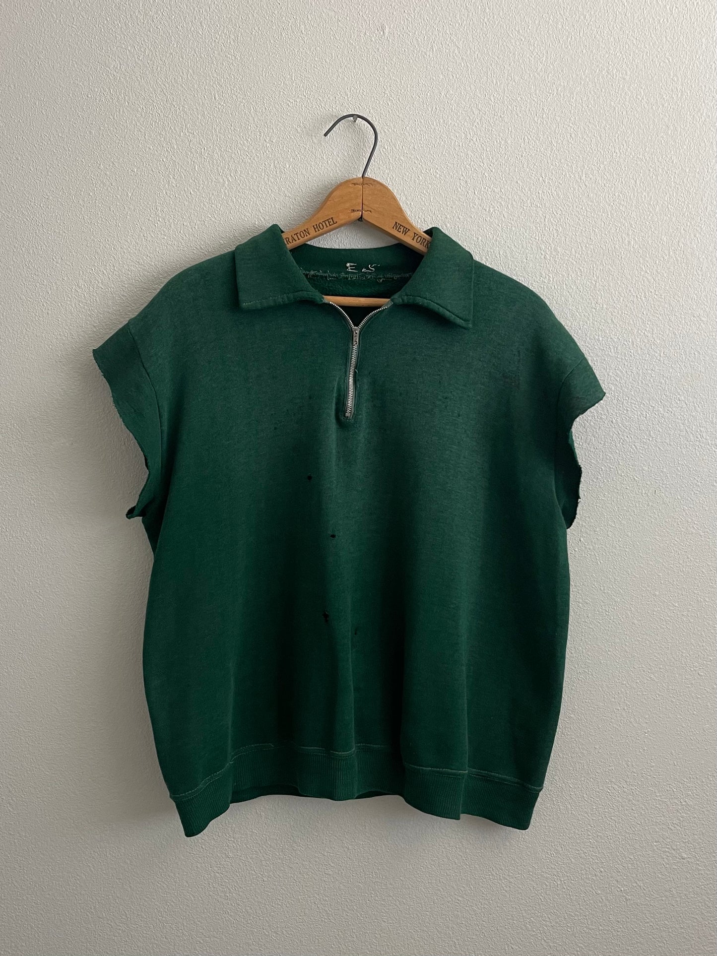 1960s cut sleeve quarter zip collared sweatshirt