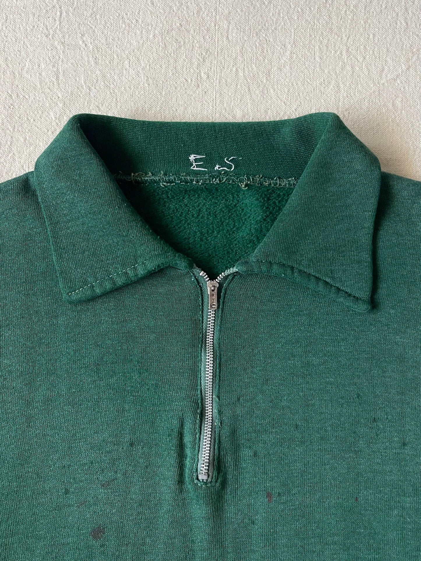 1960s cut sleeve quarter zip collared sweatshirt